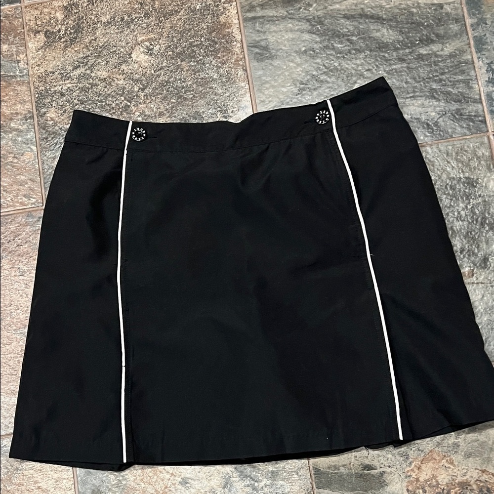 Izod Black Mini Skort with White Trim